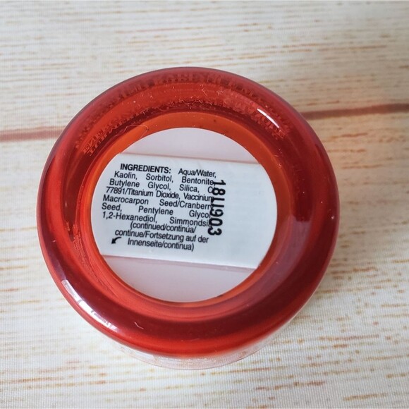 Kiehl's Turmeric & Cranberry Seed Energizing Radiance Masque Mask Brightens - Picture 4 of 15